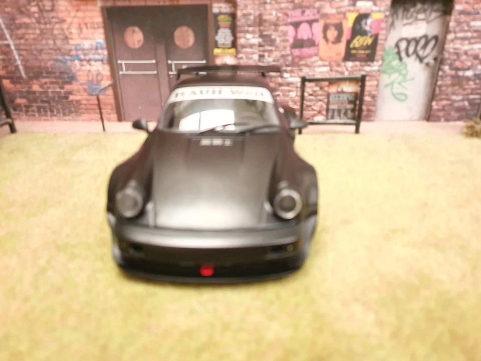 Porsche 911 964 RWB DARTH VADER 2016 1/18 SOLIDO avec boîte - Photo 3/4