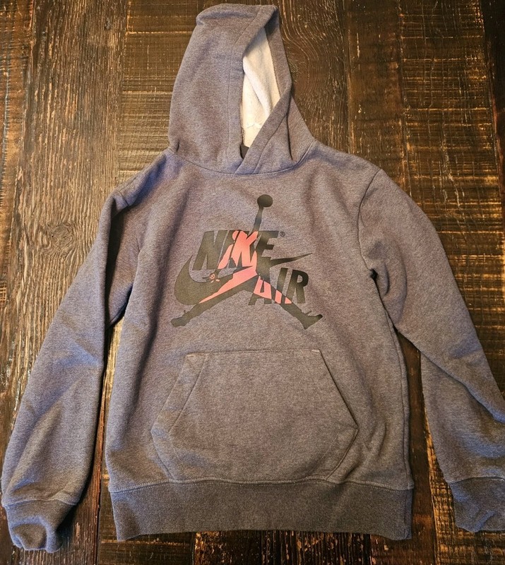 Jordan Brand Boys Hoodie Gray Medium (10-12 Yrs Old)