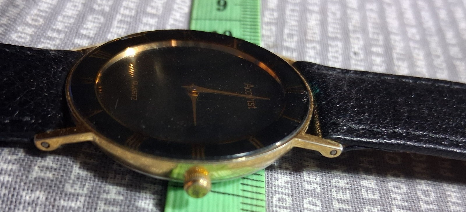 Vintage Unworn Accurist Quartz Movement Wrist Watch Leather Strap image 7