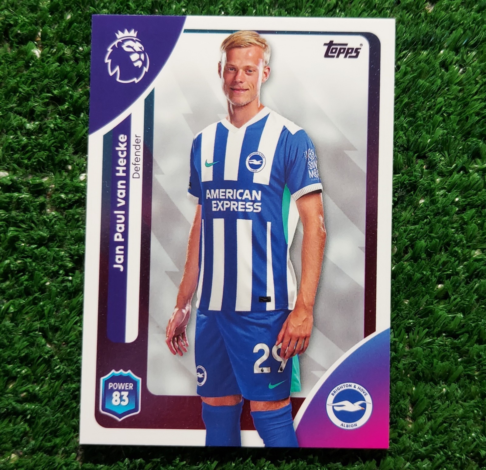 CARD TOPPS 2025/26 PREMIER LEAGUE BRIGHTON N°75 VAN HECKE CARTA 2026 ⚽️