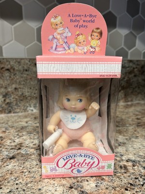 Vintage Hasbro 1987 Love-A-Bye Blonde Hair Baby Doll w/ Kitty Bib Diaper