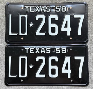 Old 58 TX. Matching Set Of Vintage 1958 Texas Automobile license Plates LD 2647