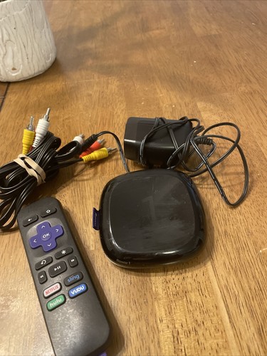ROKU w/Remote Control, A/V+HDMI Cable, Power Plug & Cable - Picture 3 of 3
