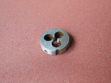 1Pcs HSS Right Hand Die 2 -56UNC Dies Threading 2-56UNC