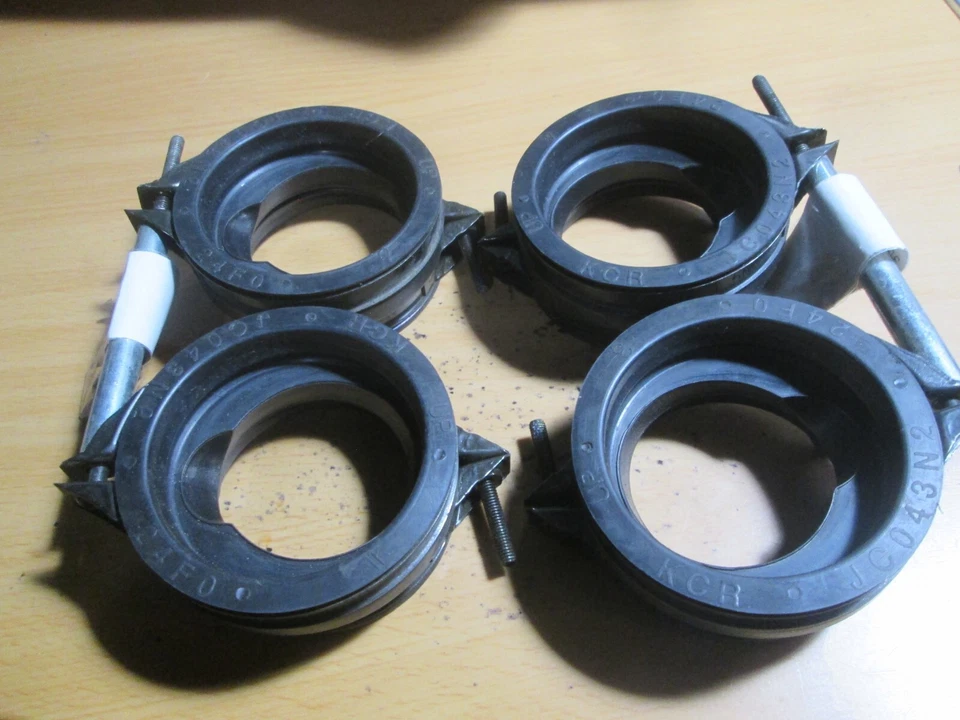 OEM SUZUKI 1999 - 2007 GSX1300R HAYABUSA TUBOS DE ADMISIÓN 13111-24F00 + ABRAZADERAS Foto 2 de 4