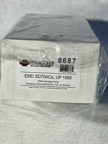 Regal BLI UP/CNW Heritage RR SD-70ACE DCC/Snd/Smk Paragon 4 HO Loco - Picture 15 of 15