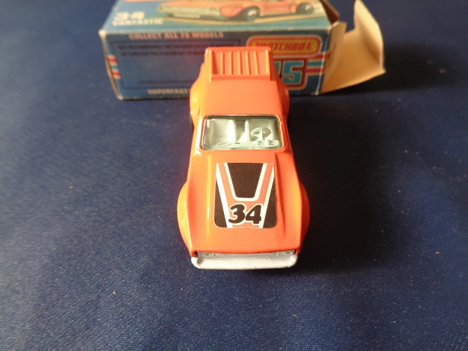 MATCHBOX COLLECT ALL 75 MODELS  SUPERFAST LESNEY VANTASTIC NUMERO 34 - Immagine 4 di 4