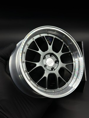 BBS RAYS ADVAN geschmiedete Aluminium-Alufelge - dekoratives Modell im Maßstab 1:5