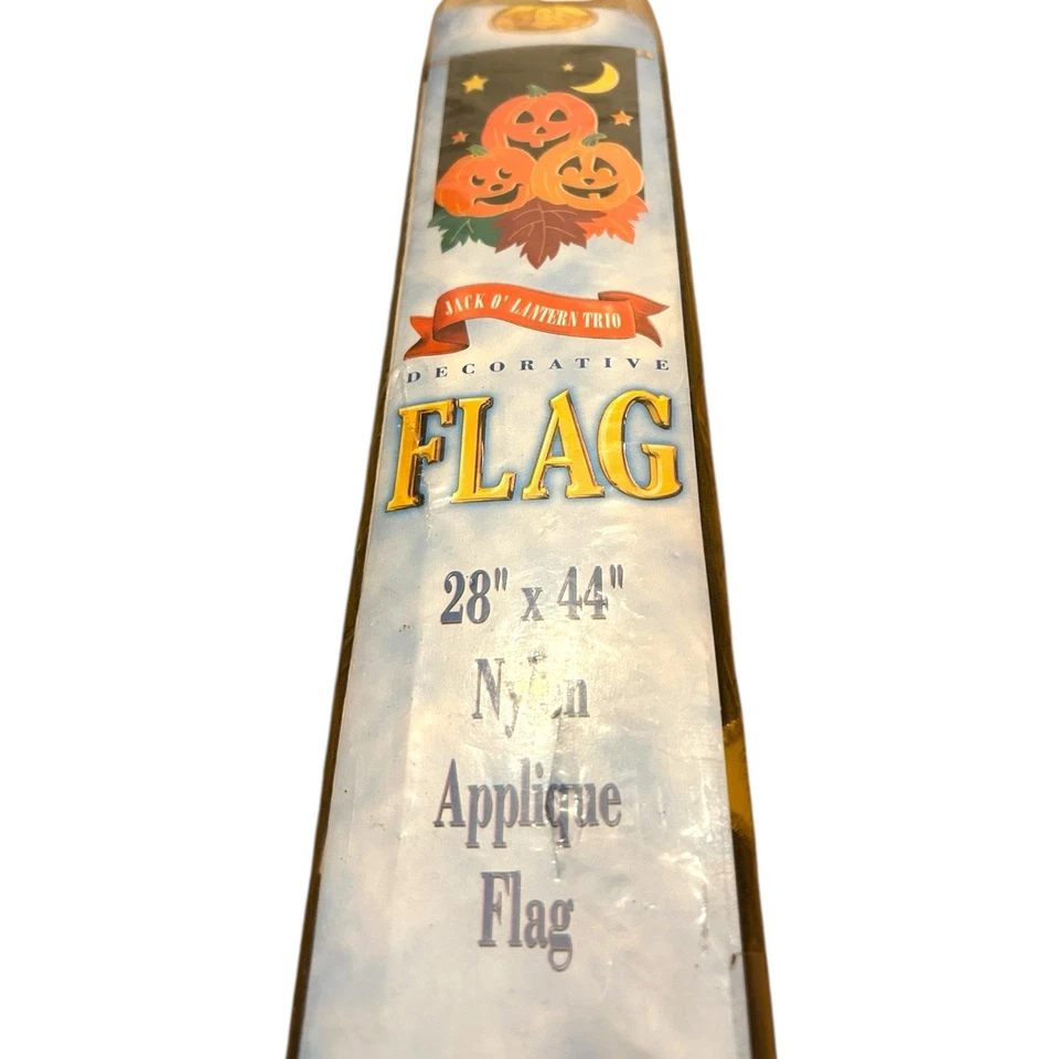 VTG 90s Halloween Jack O’ Lantern Trio Nylon Appliqué Yard Flag 28 in x 44 in - Image 3 of 4