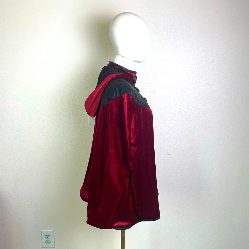 Mujer Capa Talla M Terciopelo Rojo Caperucita Gótico Renacimiento Disfraz Juegos con disfraces Gótico Foto 4 de 4