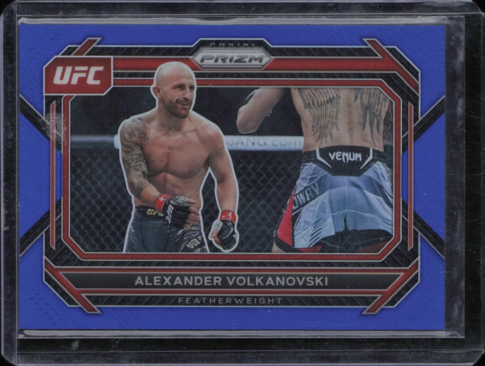 2023 Panini Prizm UFC #36 Alexander Volkanovski Blue Prizms #/175