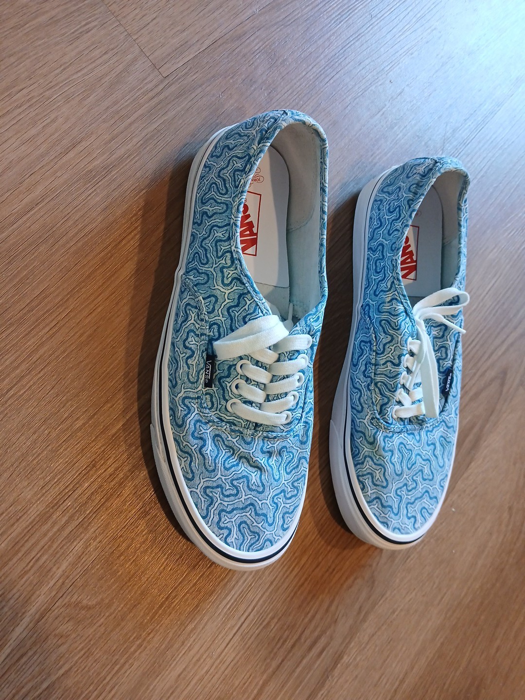 Picture 4 of 11