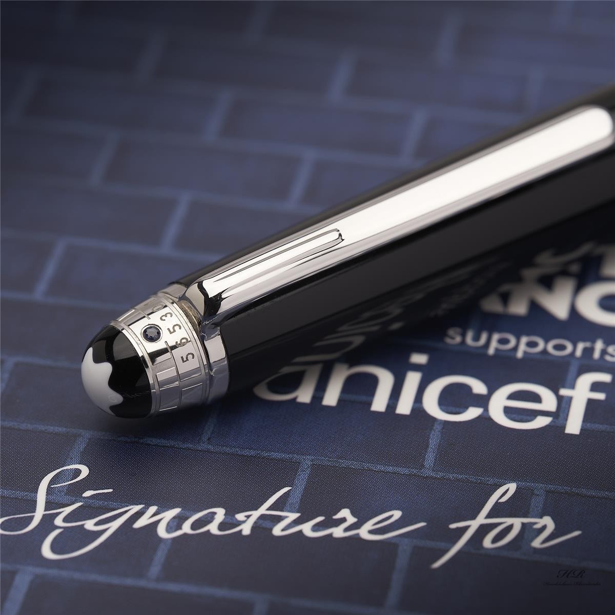 Montblanc Meisterstück Unicef 2013 Classique No 145 Platin Line