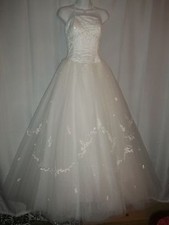 Enchanting Princess Wedding Dress by Mori Lee style 6104 Size 3/4