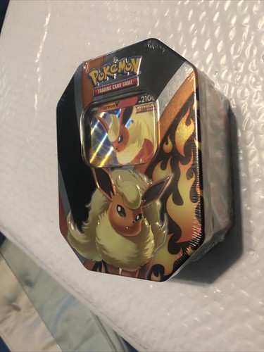 Pokémon TCG: Eevee Evolutions Tin (Vaporeon V / Jolteon V / Flareon V)