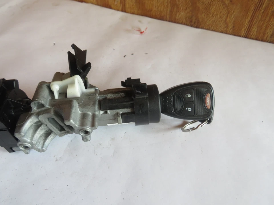 Dodge Grand Caravan 2007 encendido con 2 llaves Foto 3 de 4