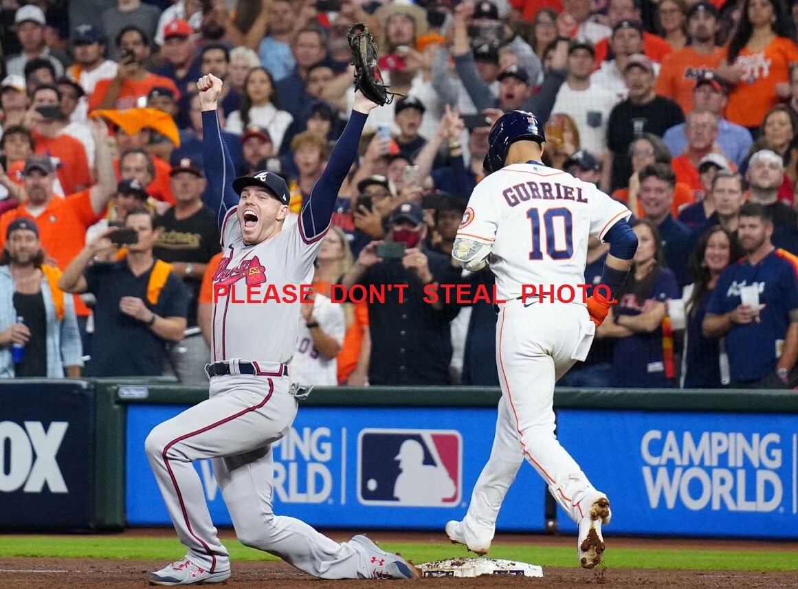 Freddie Freeman 11/02/21, Final Out 2021 World Series - 5x7 Glossy Photo. 