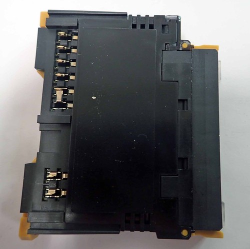 OMRON GRT1-OD4-1 DIGITAL OUTPUT UNIT OUTPUT: 24V C 0.5A/P, 24V DC(P.D.) 12VA/P - Picture 5 of 8