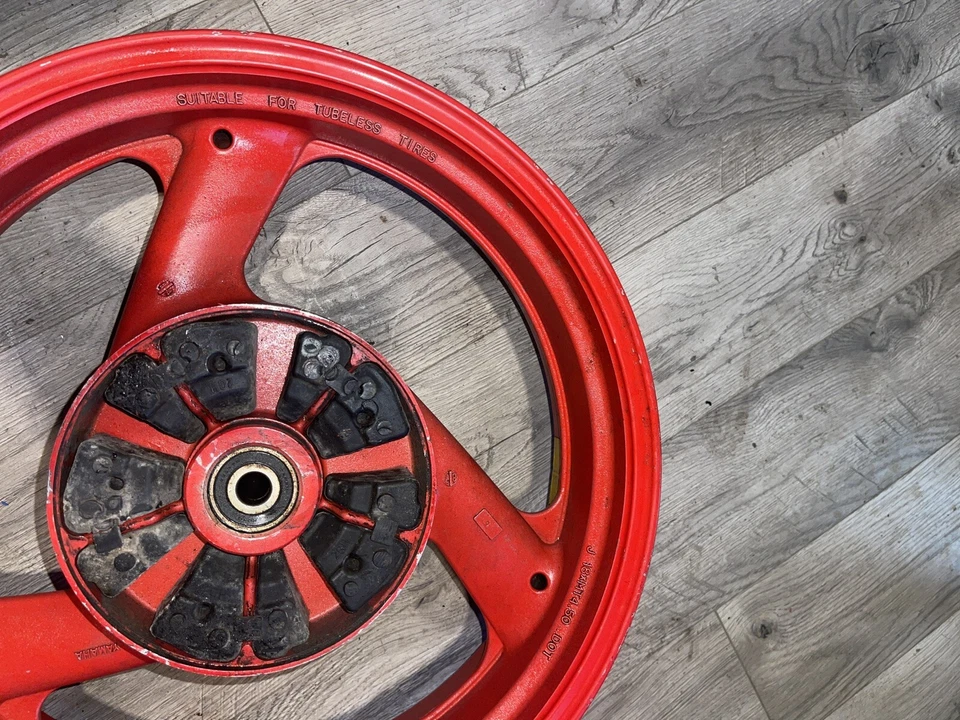 1987 Yamaha FZR1000 Rear Wheel Rim - Image 3 of 4