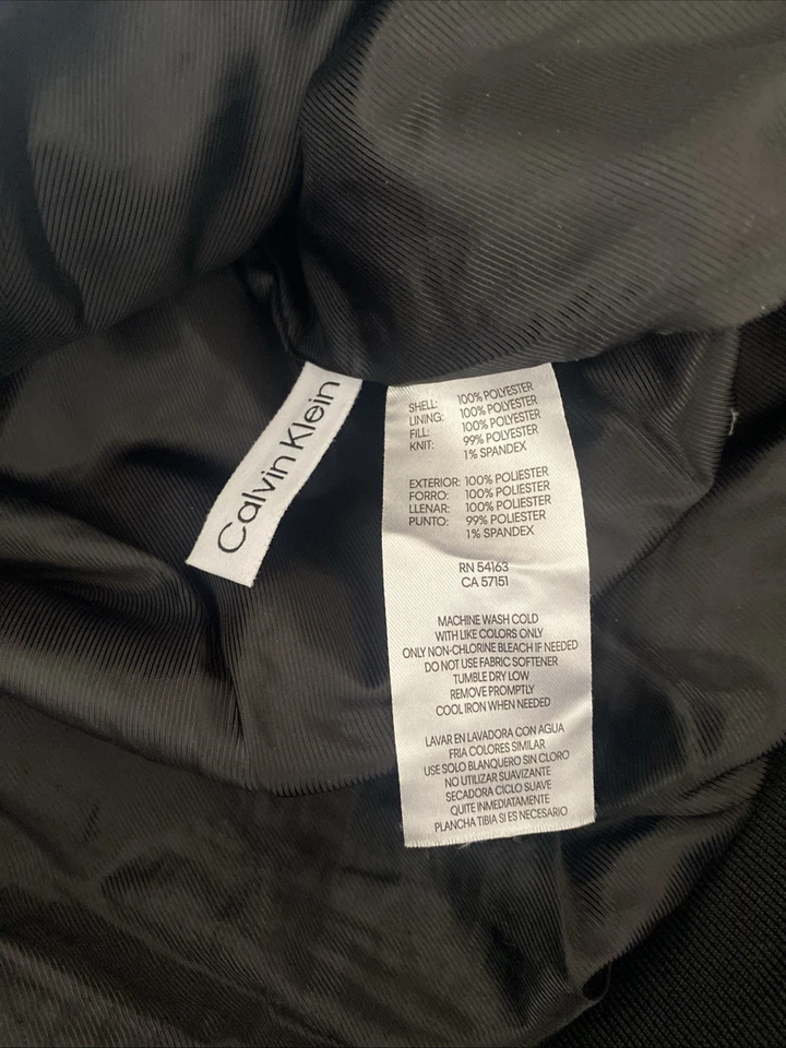 Chaqueta de bombardero acolchada para hombre Calvin Klein talla grande camuflada aislada usada en excelente estado Foto 4 de 4