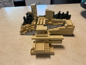LEGO ARCHITECTURE: Fallingwater (21005)