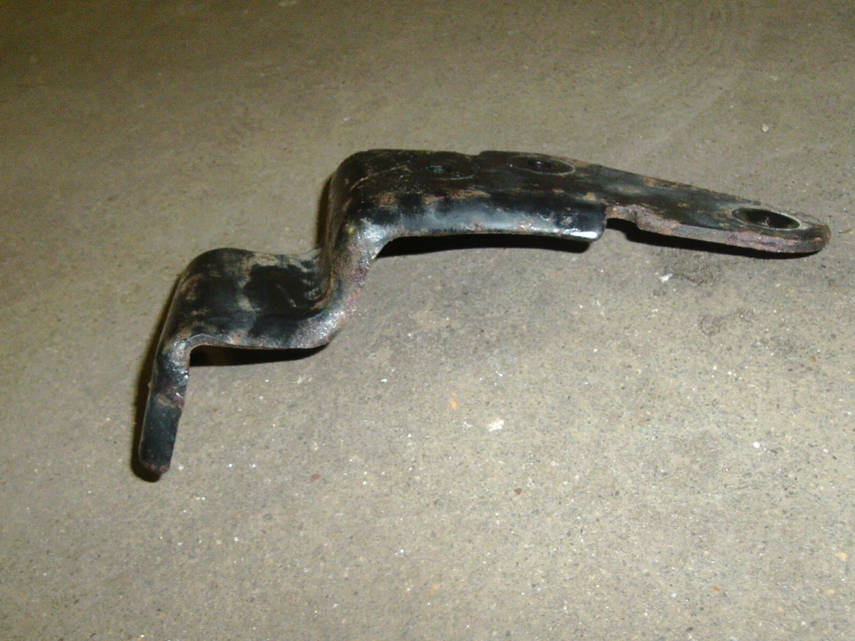 Automatic Transmission Shift Cable Bracket AF21 TF-81SC 2006 Lincoln Zephyr - Image 2 of 4