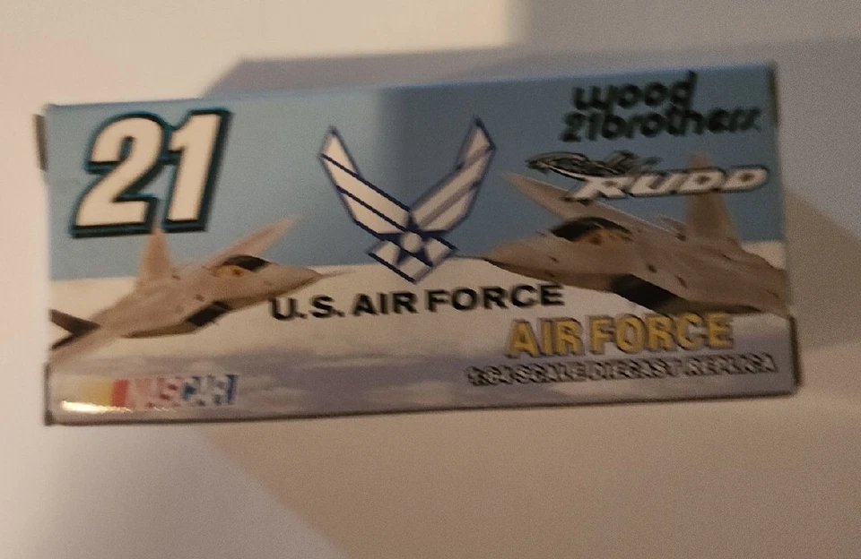 FORD TAURUS de la fuerza aérea de Estados Unidos calibre equipo ***raro*** 2003 1/64 ricky rudd Foto 3 de 4