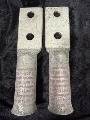 (Lot of 2) Burndy YA38-2N-FXB 500MCM 2 Hole 1/2 x 1 3/4 Belled Compression Lug