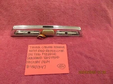 TRUNK CHROME HANDLE VINTAGE OEM WITH RED REFLECTOR MIDDLE 4801347 FREE SHIPPING