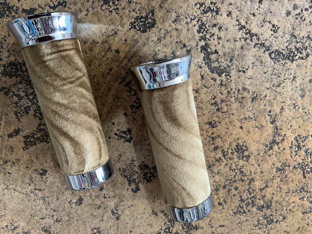 Manopole Bici Personalizzate Red Swirl VELOUR &ndash; Lowrider Beach Cruiser