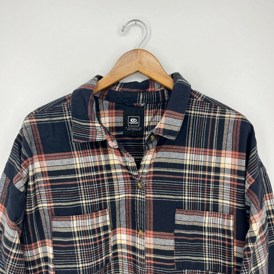 Ripcurl Long Sleeve Button Shirt Men's Size L Navy Blue Plaid Pockets Cotton  - Image 2 of 4