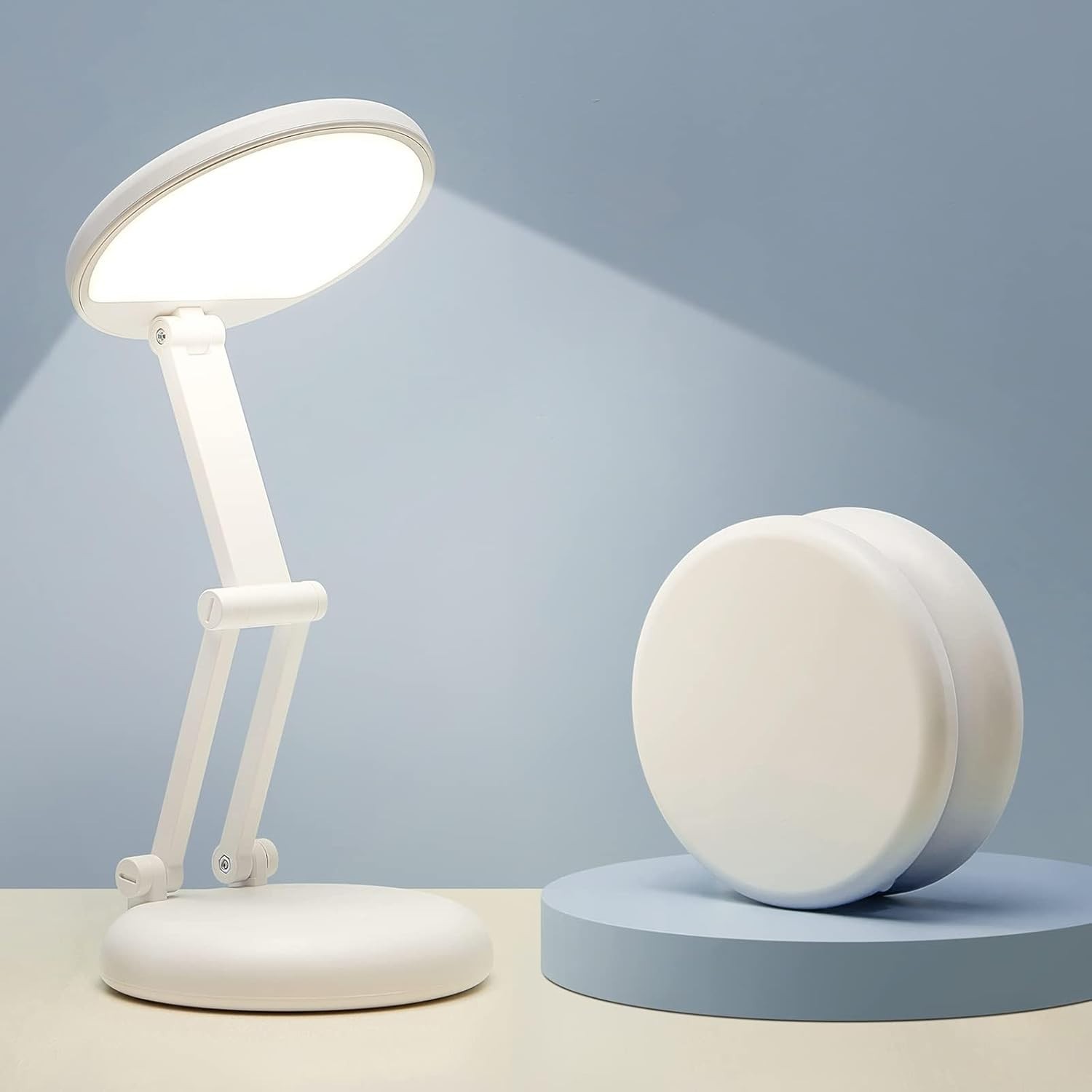 Lampada LED One Fire 3600mAh: Design Wireless per Interni Moderni