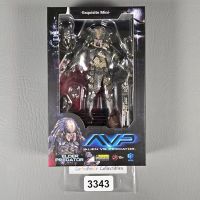Hiya Toys AvP ELDER PREDATOR (with Cape) Alien vs. Predator 1:18