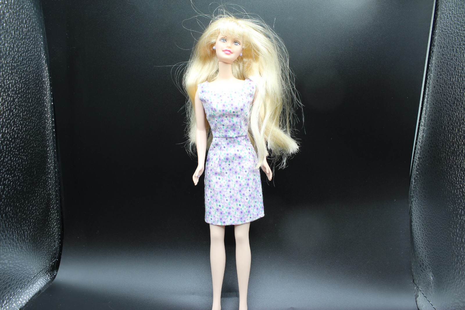 Barbie Doll  Mattel   Doll dressed #2 (A11)