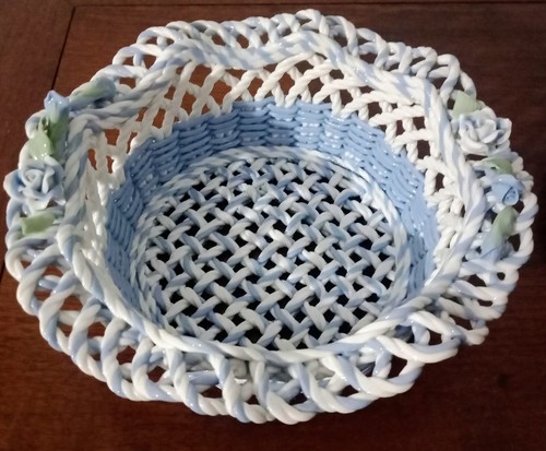 Blue Ceramic Woven Braided Basket Rose Decoration 20cm Diametre - Picture 5 of 11