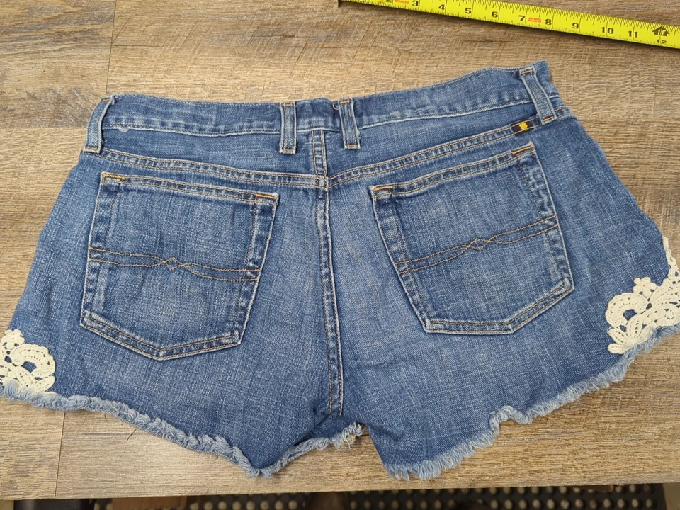 Pantalones cortos para mujer Lucky Brand desgastados Legend Riley bordados talla 6/28 estrella Foto 2 de 4