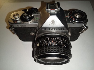 Vtg Asahi Pentax ME 35mm Camera, As Is Parts Or Repair, Used.