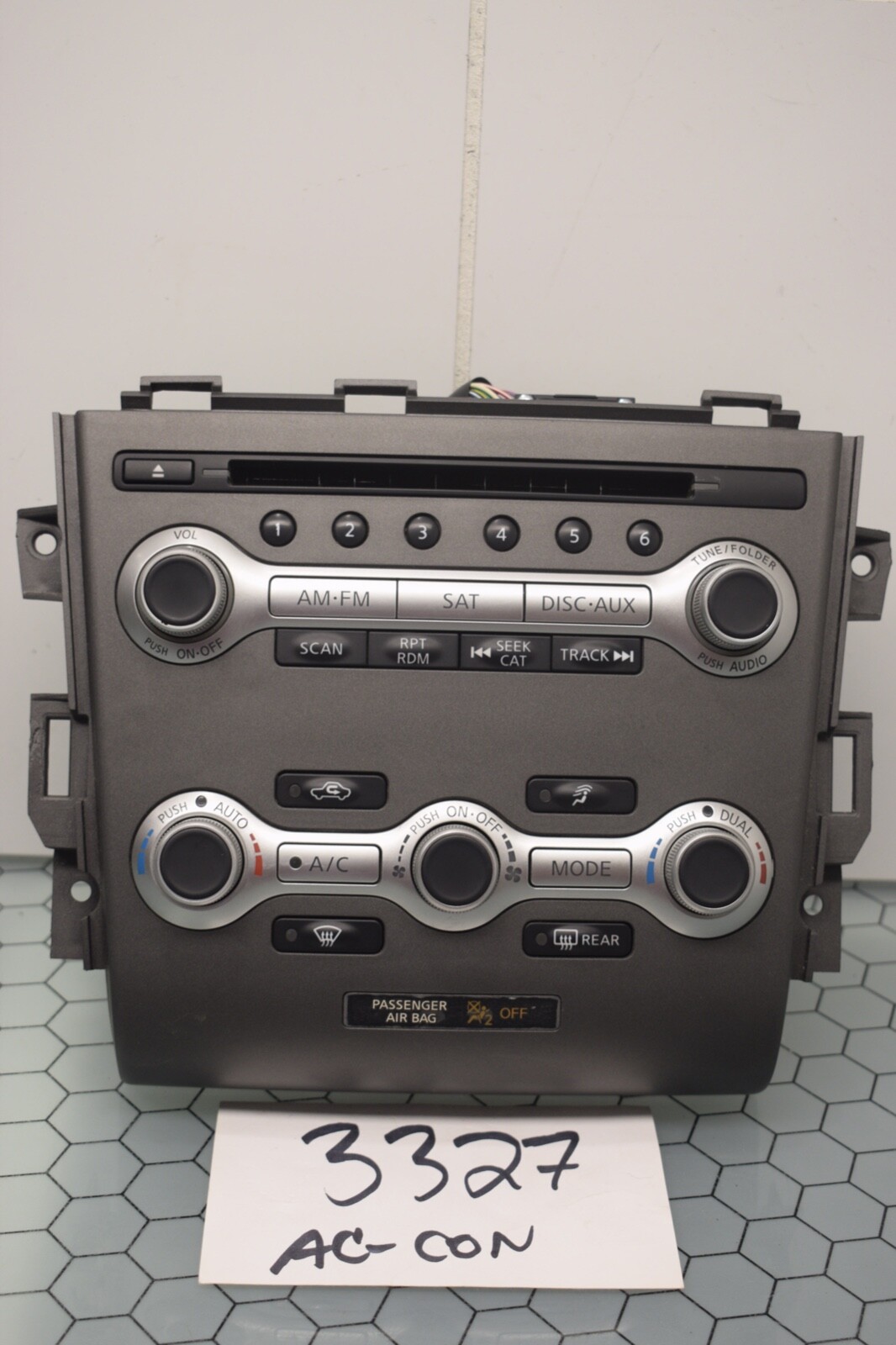 13 14 15 16 17 18 19 Pathfinder Radio AC and Heater Control Used Stock #3327-AC
