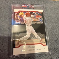 2004 Mike Lieberthal Bowman ENCASED UNCIRCULATED SERIAL NUMBERED #237/245  # 29