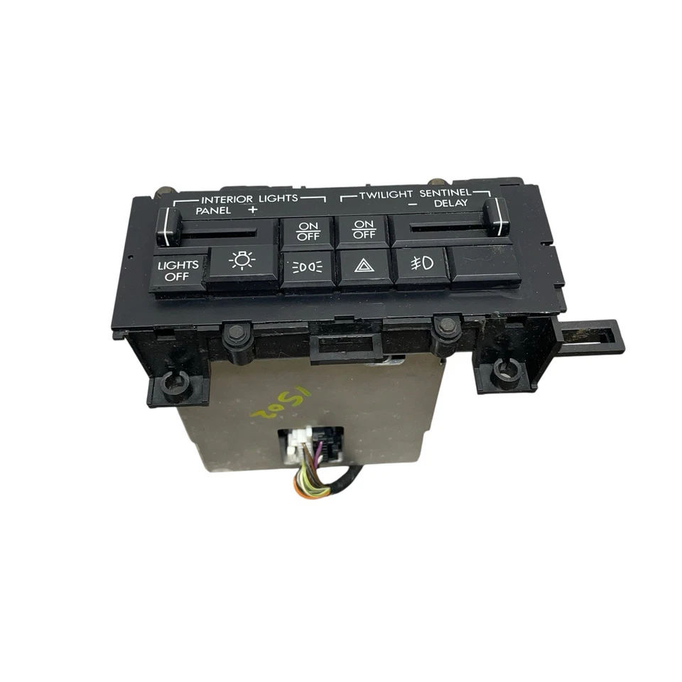 Módulo de interruptor de control crepuscular de faros Cadillac Allante 1990 1993 16146486 Foto 2 de 4