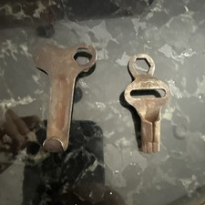 Lot of 2 Old Vintage Roller Skate 1 Unmarked Key 1 Rollfast Key