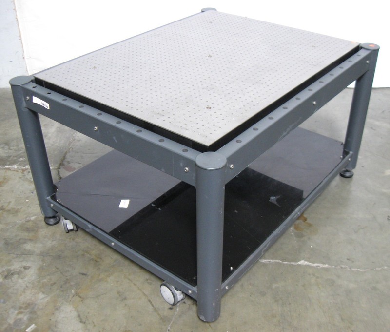 C202815 Thorlabs SDR90120 Optical Table Isolator w/ 36" x 48" Optical Breadboard