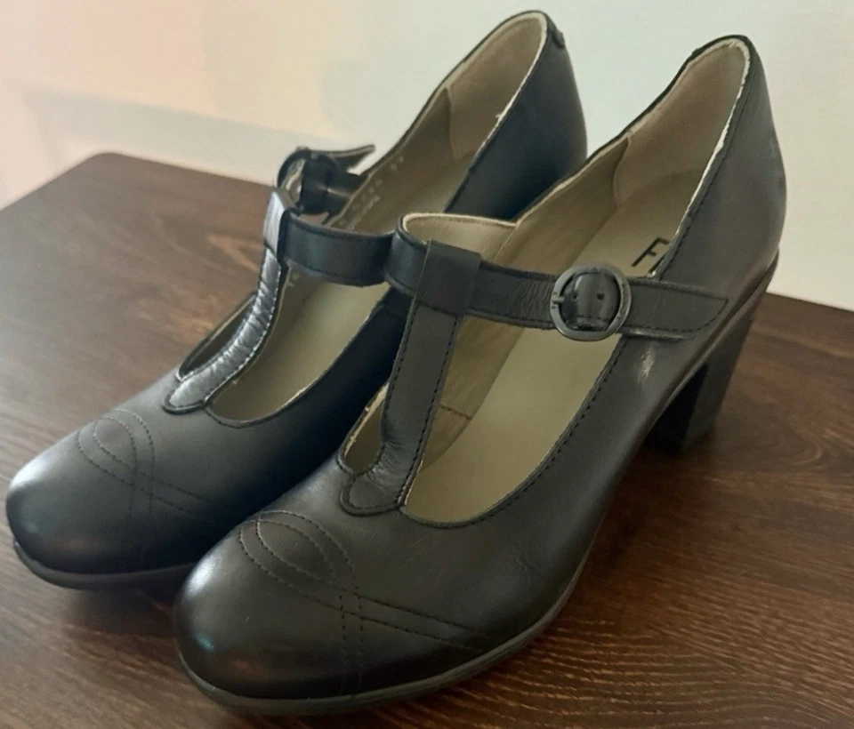 Bomba de cuero Fly London Kiai Mary Jane talla 8-8,5/39 en negro Dublín tacón bloque Foto 3 de 4