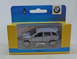 BMW X5 (LHD) in Toronto Red | Paragon Models Collectible
