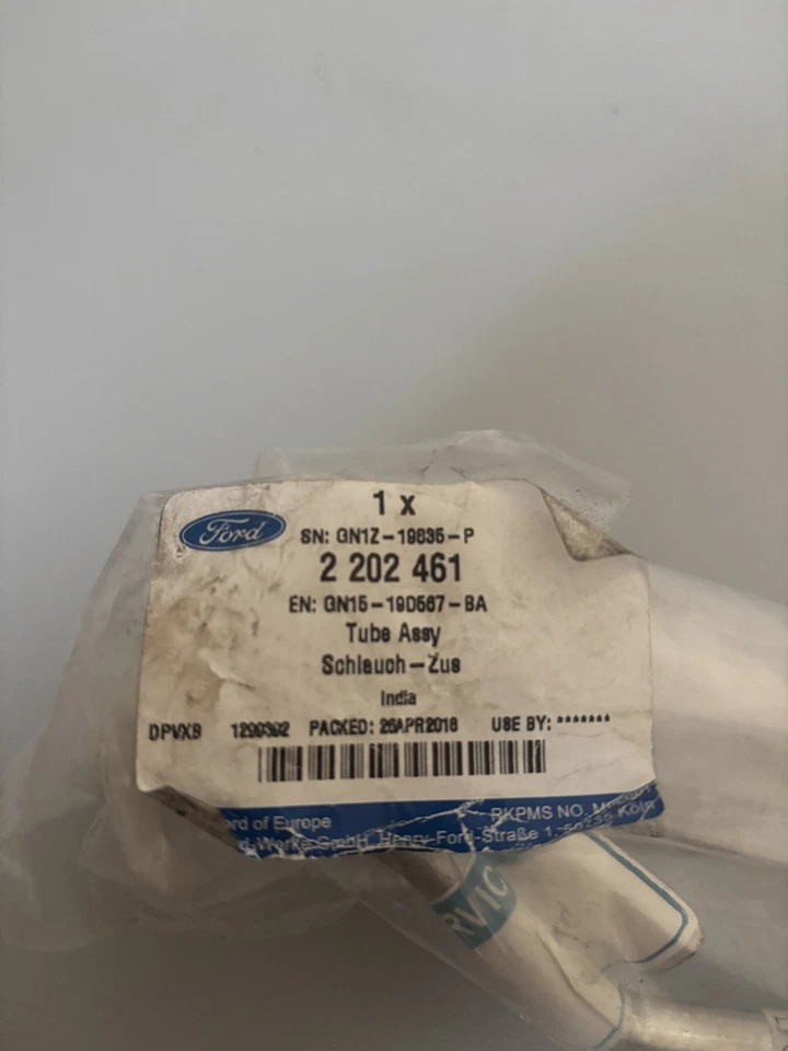 2202461 GN15-19D567-BA Genuine Ford EcoSport MK2 Air Conditioning Tube Assembly - Image 3 of 4