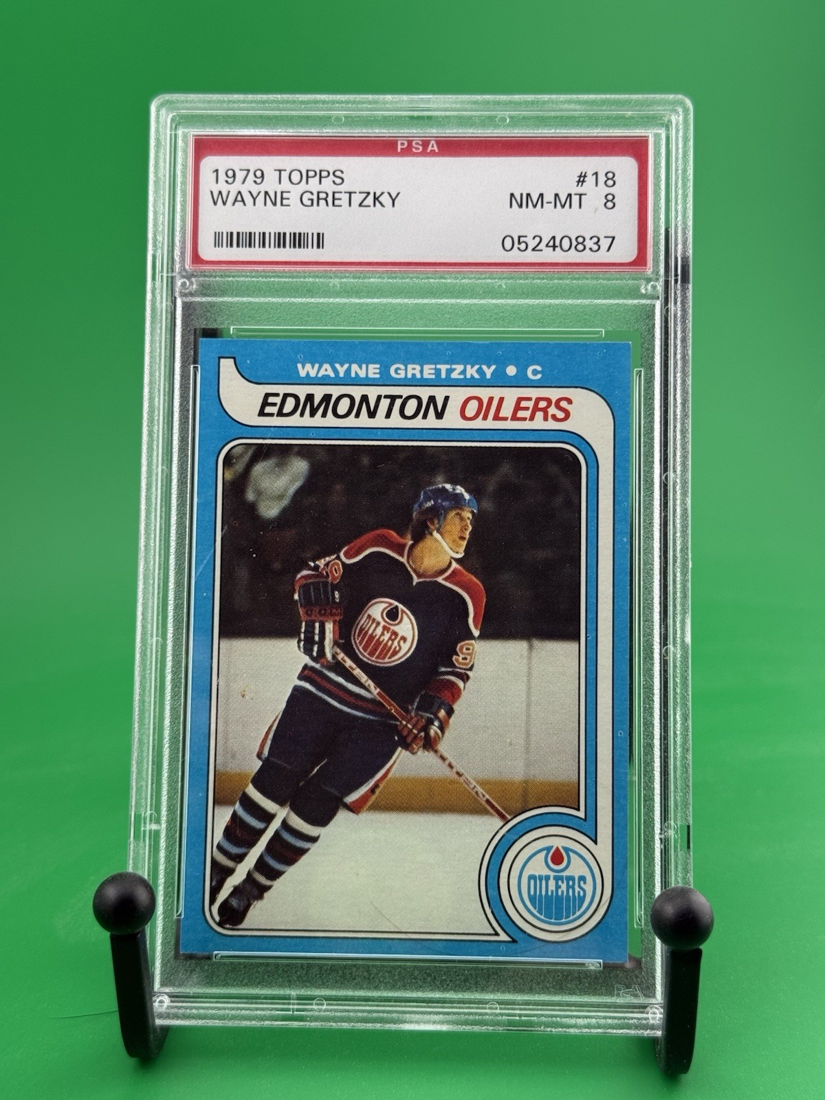 1979 TOPPS #18 WAYNE GRETZKY ROOKIE RC PSA 8