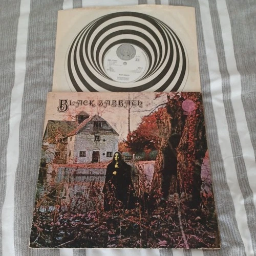 Black Sabbath 1st LP 1970 2nd Pressing Vertigo Swirl Inner Ozzy Osbourne Iommi