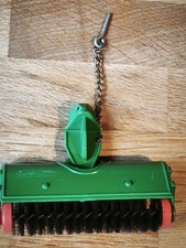 ANBAUTEIL KEHRMASCHINE STRASSENREINIGUNG GRÜN MIT BEFESTIGUNGSSTIFT 70erJAHRE