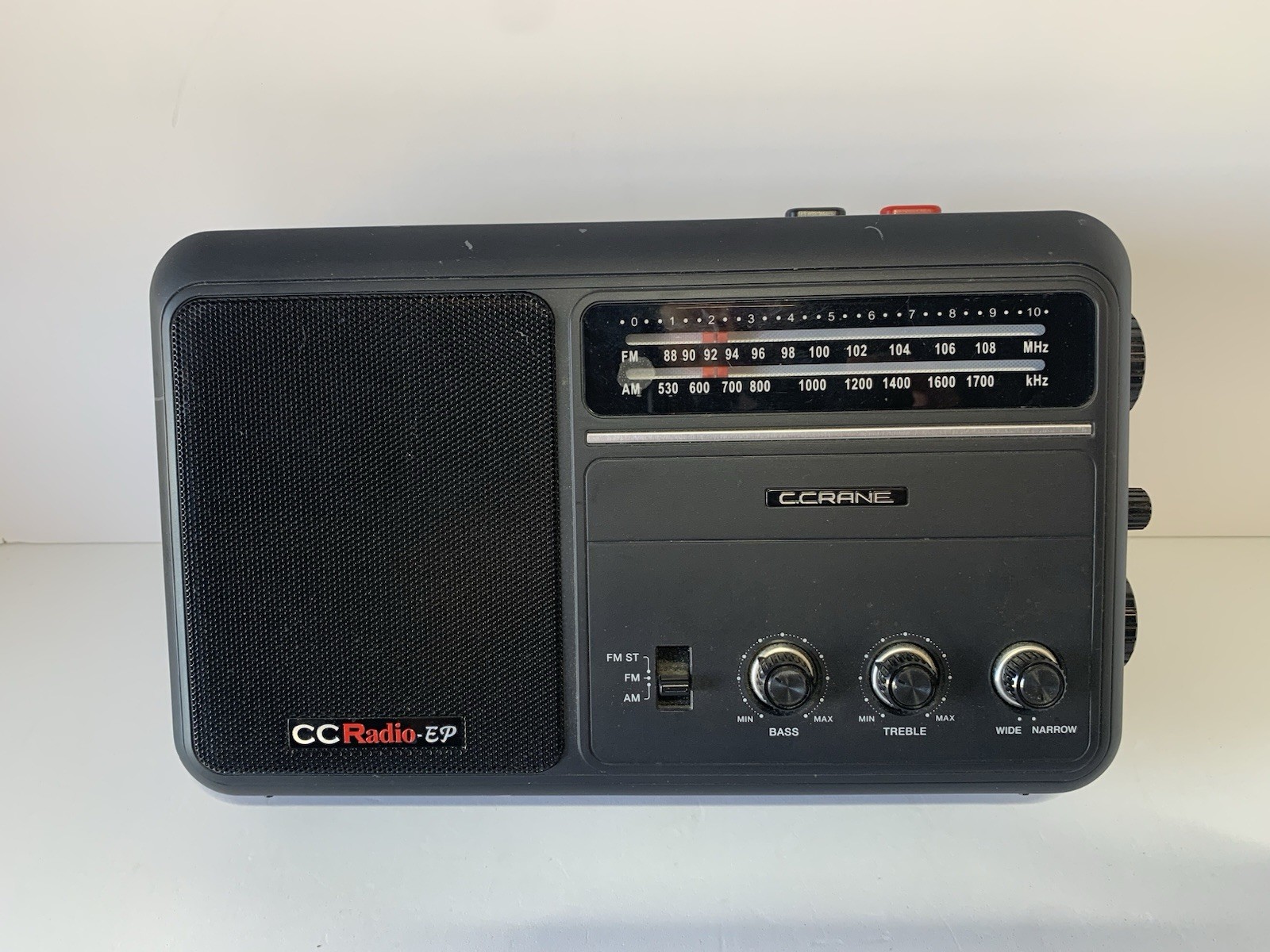 C.Crane CC Portable Radio EP Long Range AM FM Tested - No Po