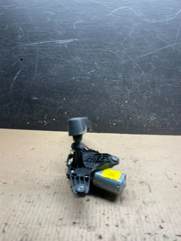 Motor limpiaparabrisas trasero Buick Enclave 2013 a 2017 V2445 DG Foto 3 de 4